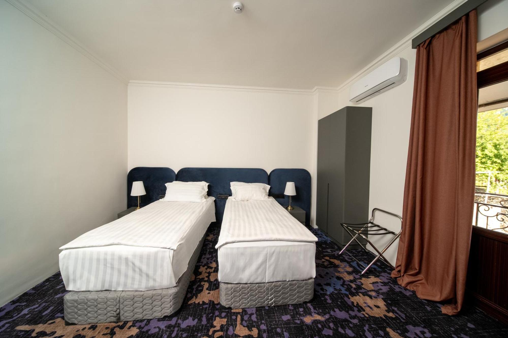Kefilyan Family Hotel Szanain Kültér fotó