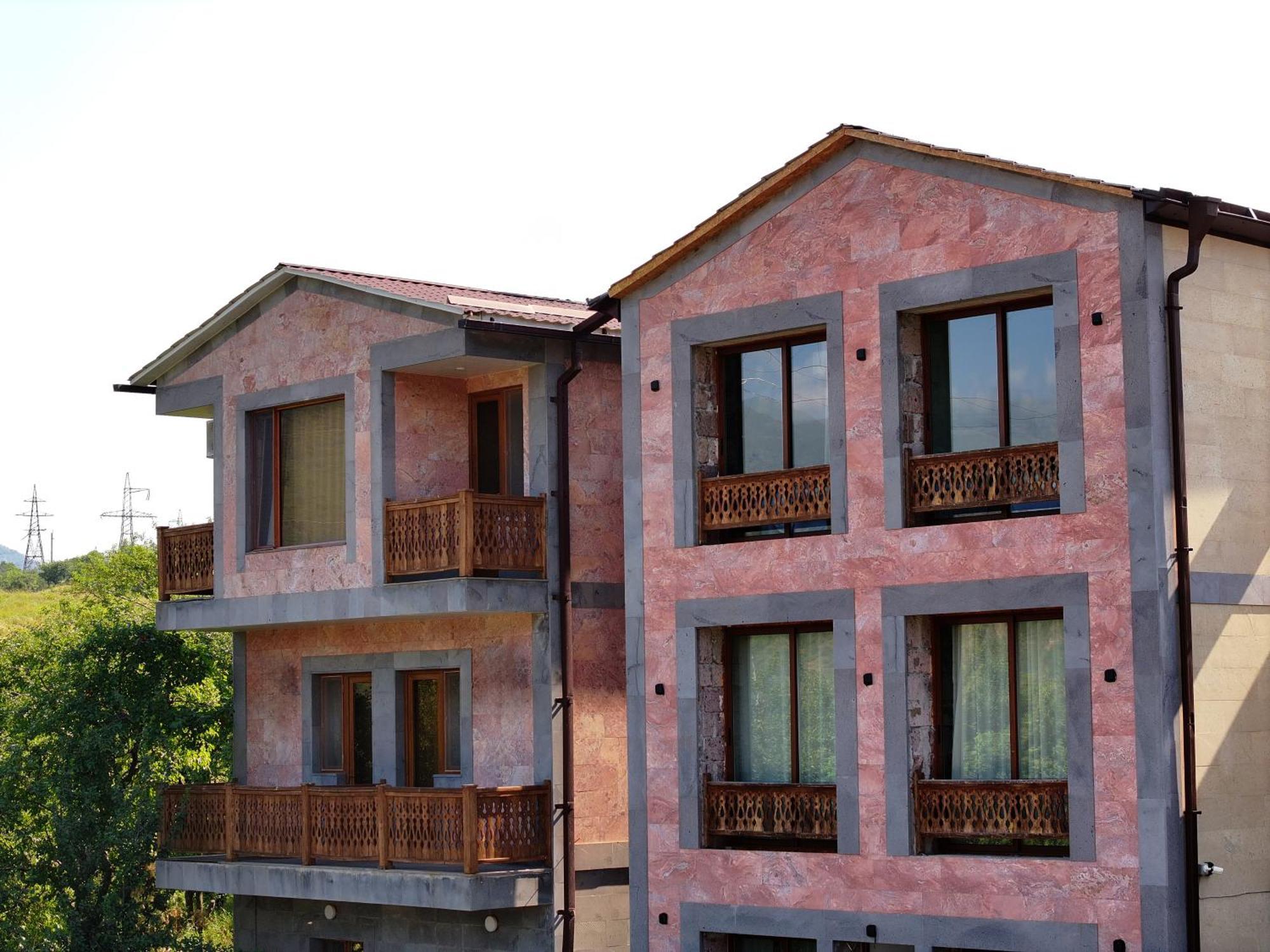 Kefilyan Family Hotel Szanain Kültér fotó